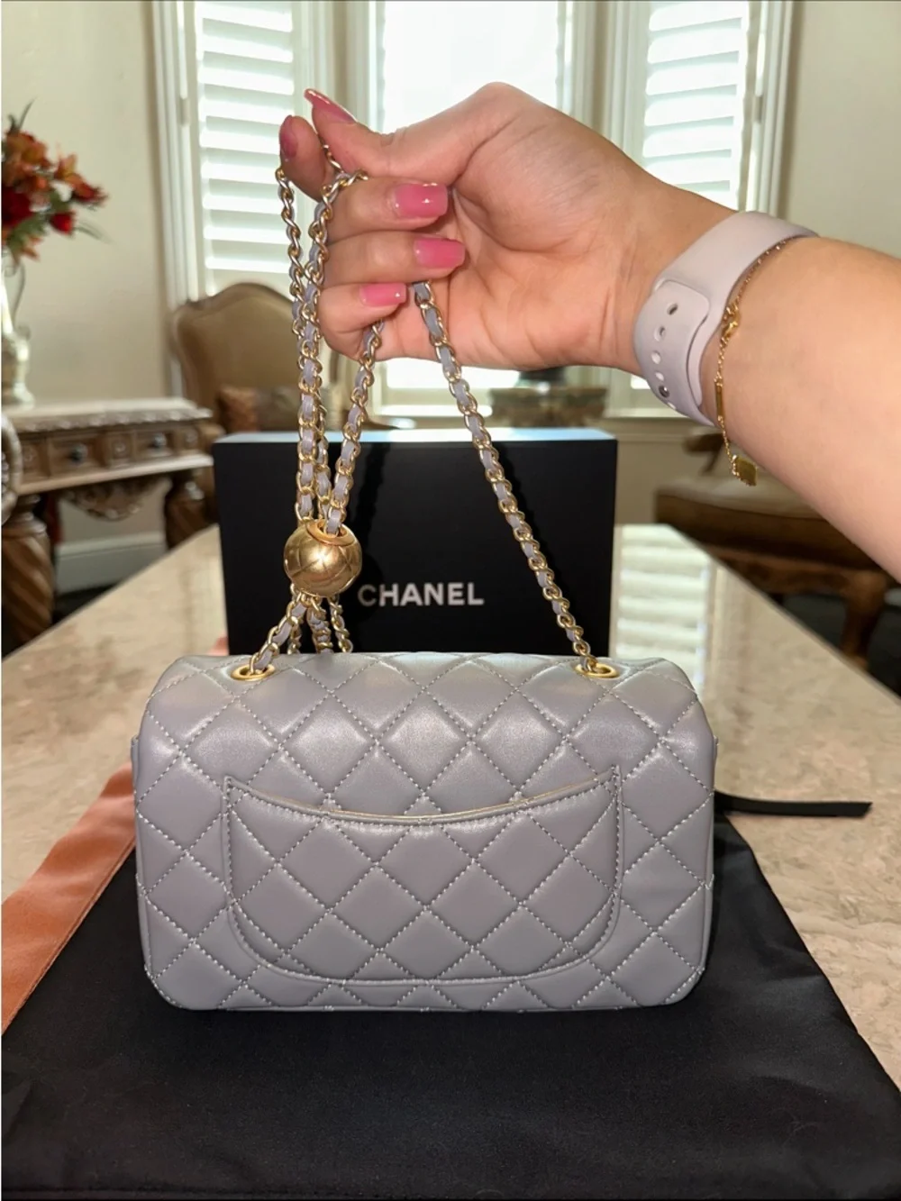 Pearl crush mini lambskin Leather Flap Bag in Light Gray with Gold Hardware - Picture 2 of 8